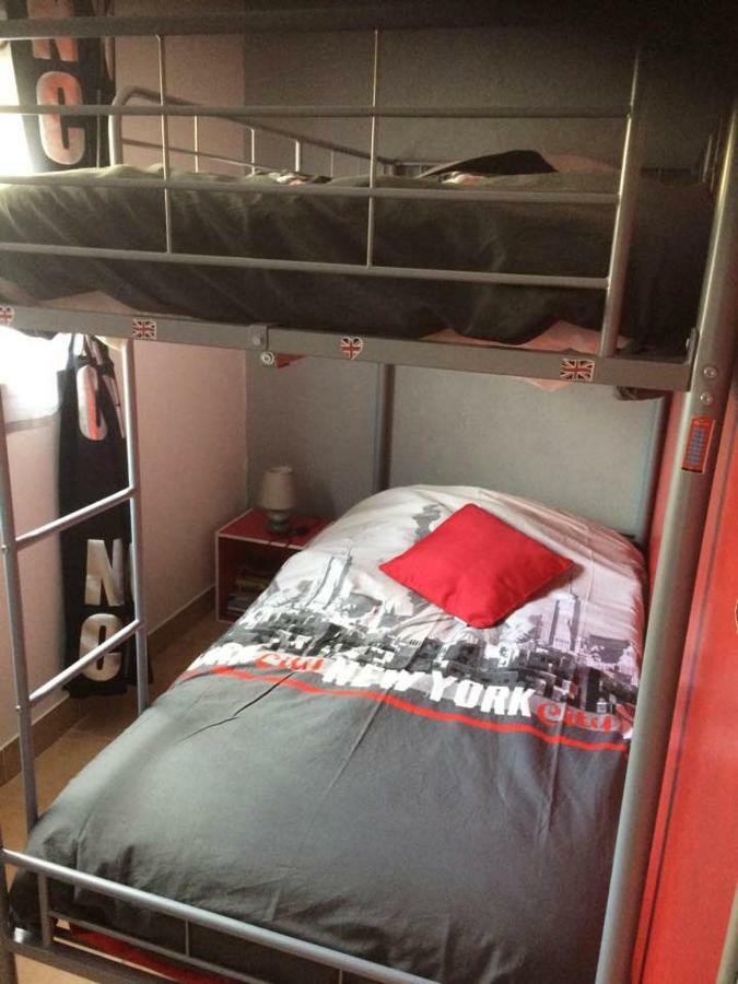 Appartement / Gite Les Papillons Lablachere Bagian luar foto