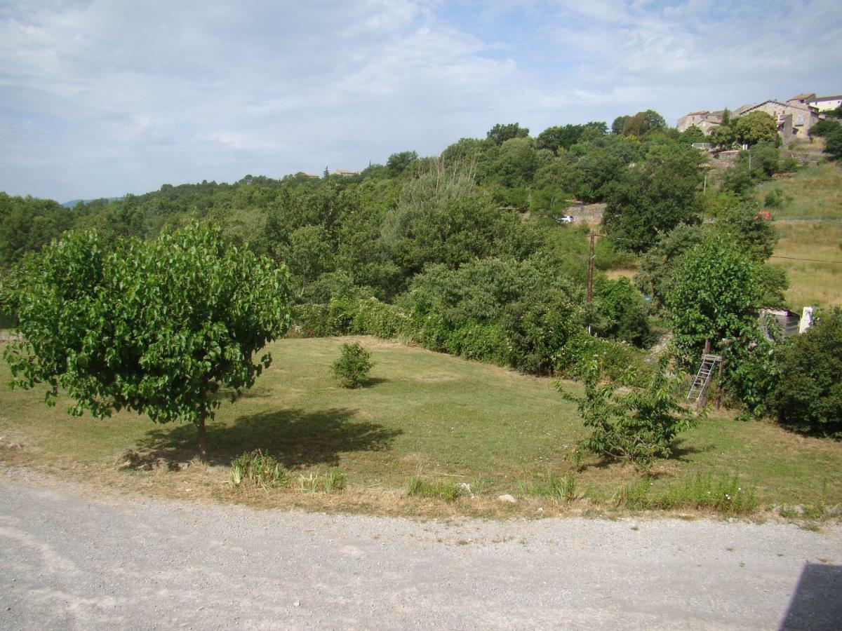 Appartement / Gite Les Papillons Lablachere Bagian luar foto